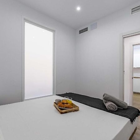 Boutique Living Soho Apartment Малага Екстериор снимка