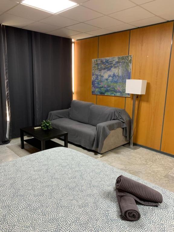 Boutique Living Soho Apartment Малага Екстериор снимка