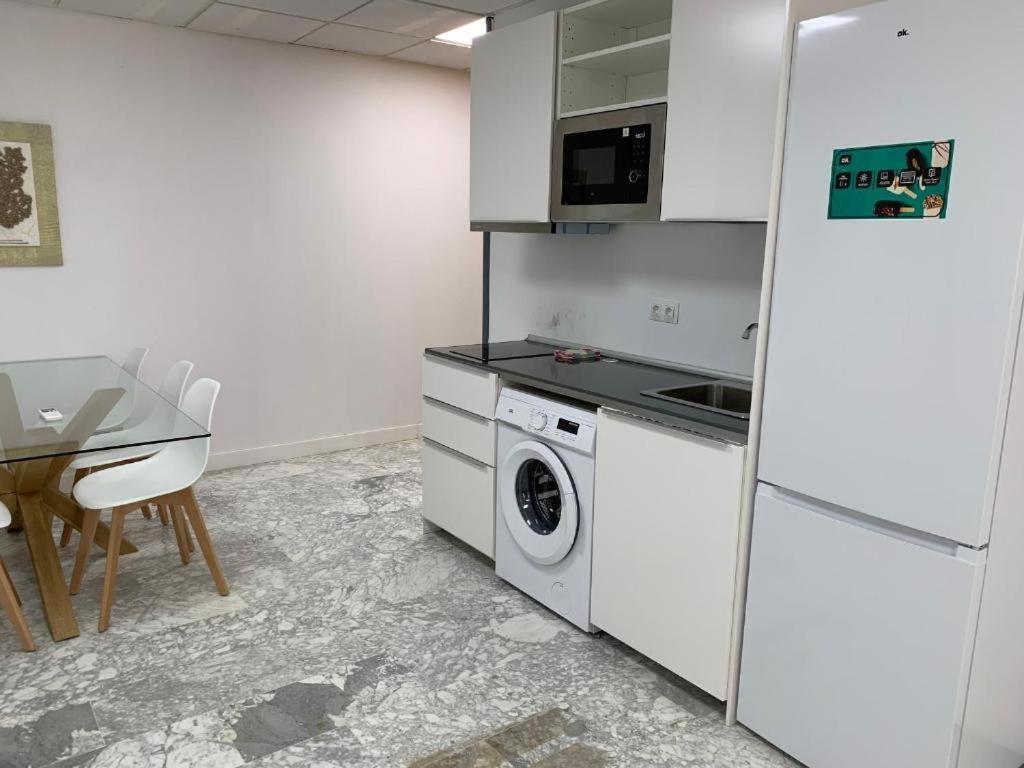Boutique Living Soho Apartment Малага Екстериор снимка