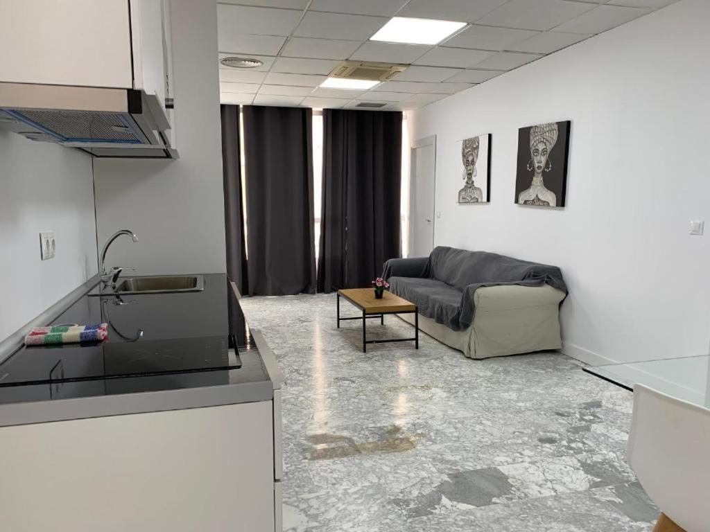 Boutique Living Soho Apartment Малага Екстериор снимка